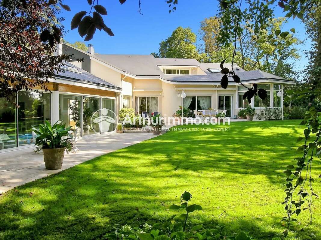 Maison à SOISY-SUR-SEINE