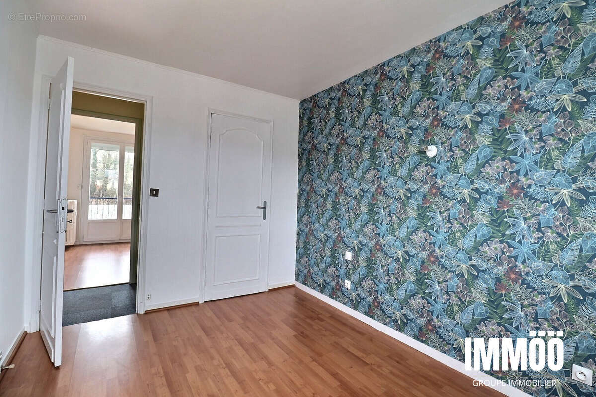 Appartement 81 m² à Notre-Dame-De-Bondeville  - photo 6