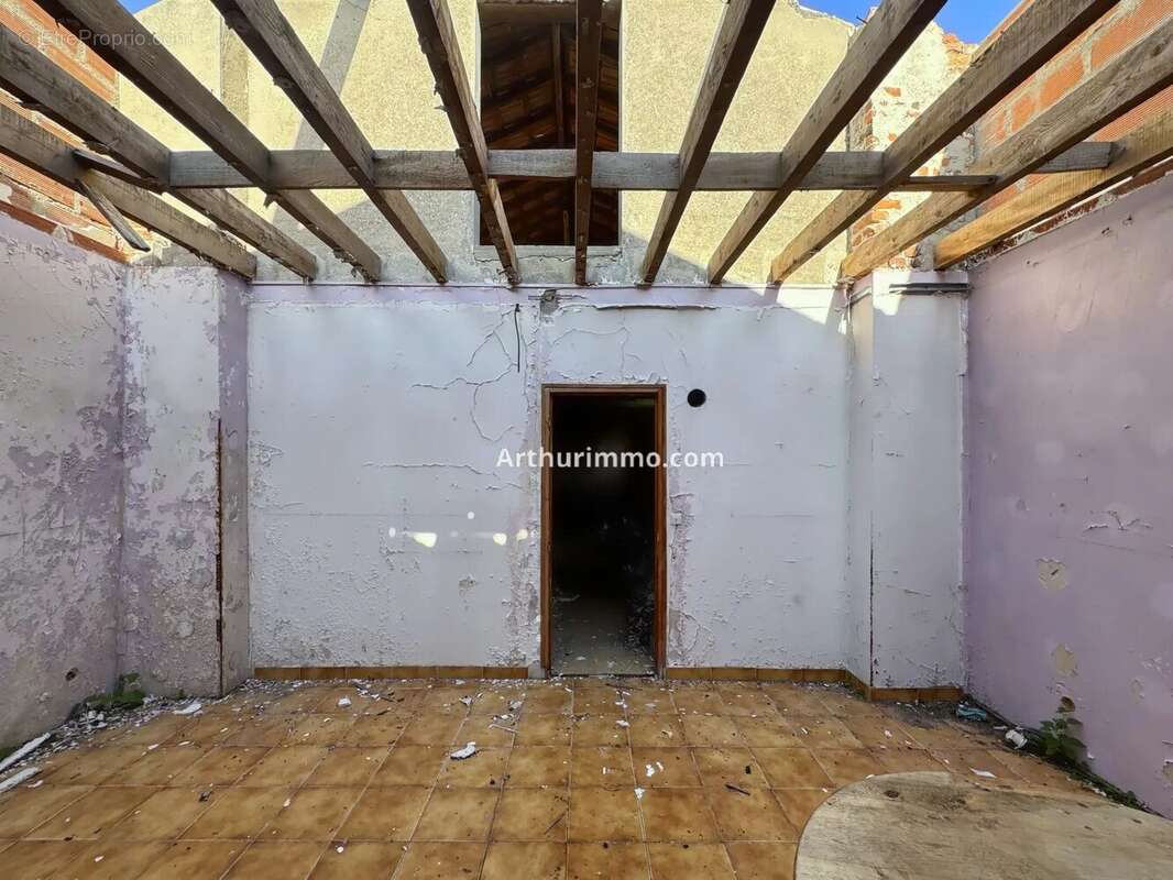 Maison à CHEVRY-COSSIGNY