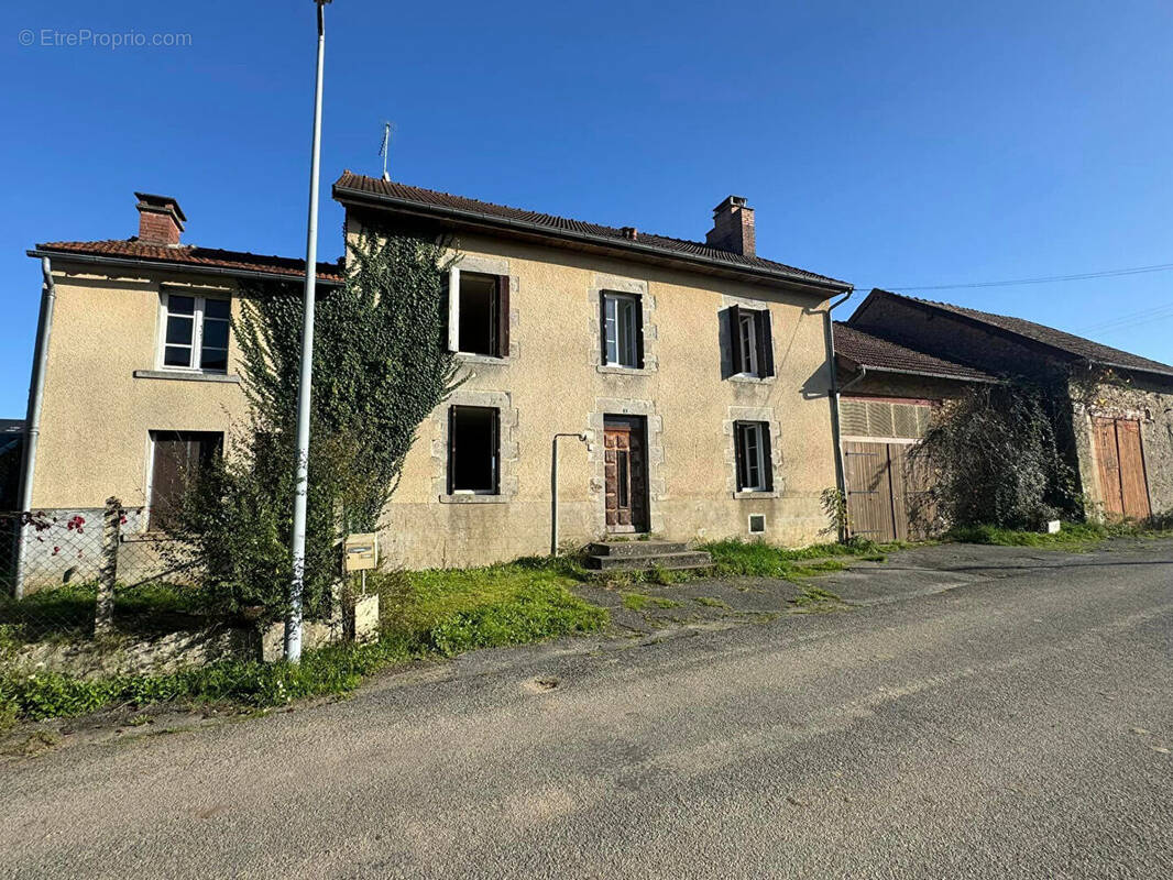 Maison à FROMENTAL