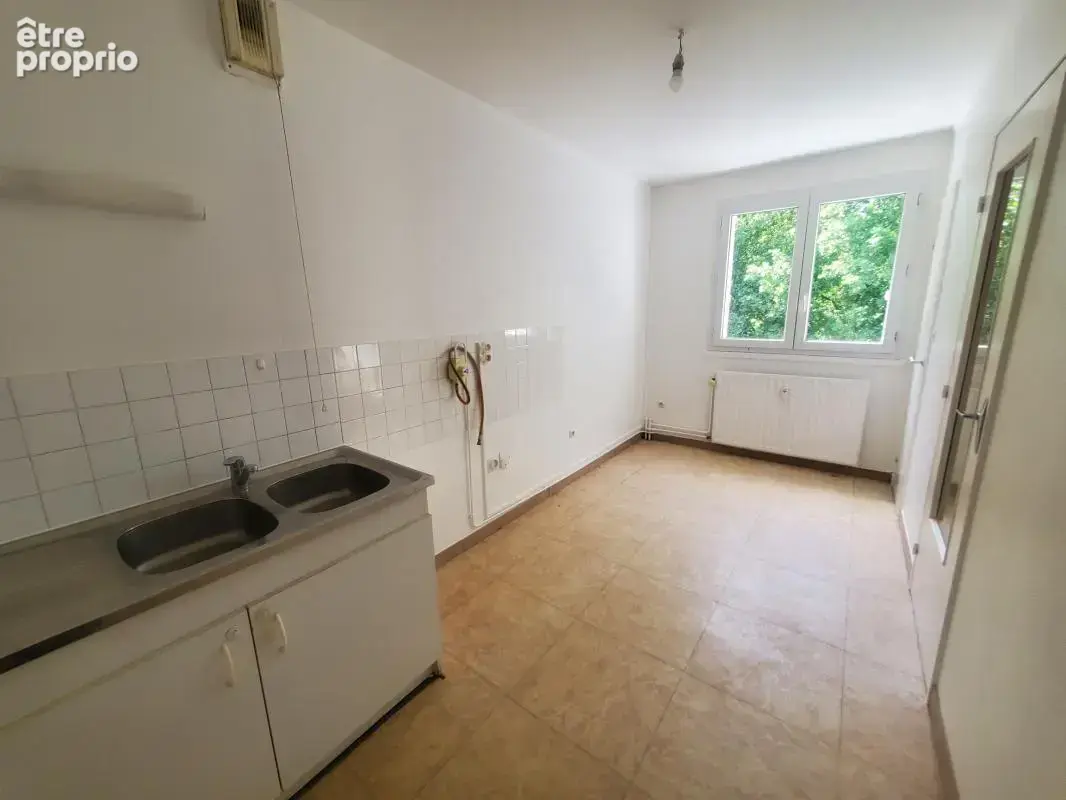 Beau t3 au 3eme etage avec balcon et cave - photo 15