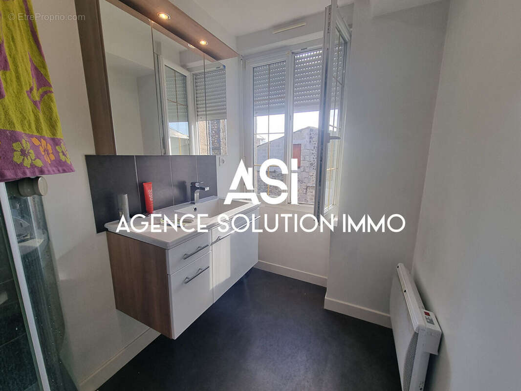 Maison à VILLAINES-LA-JUHEL