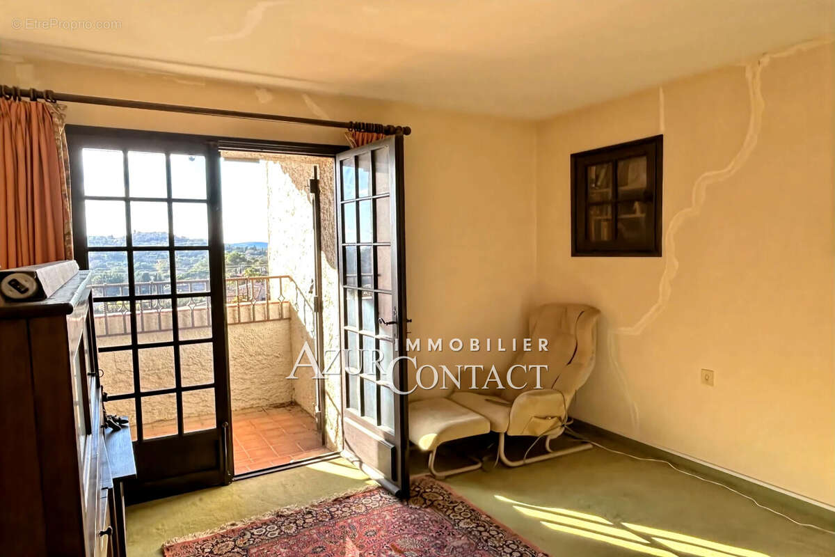 Maison à MOUGINS
