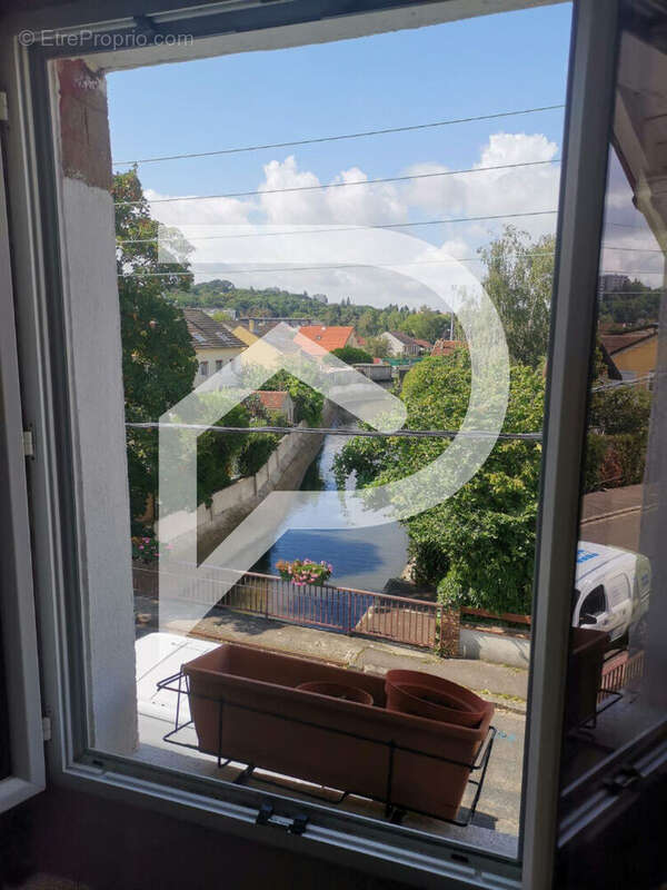 Commerce à VIRY-CHATILLON