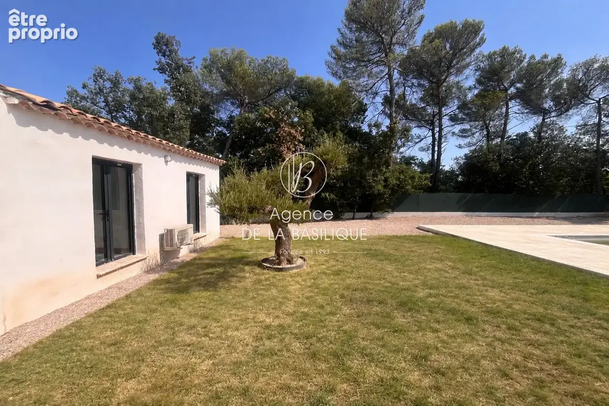 Maison à SAINT-MAXIMIN-LA-SAINTE-BAUME