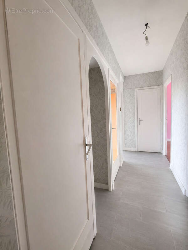 Appartement à SAINT-ETIENNE