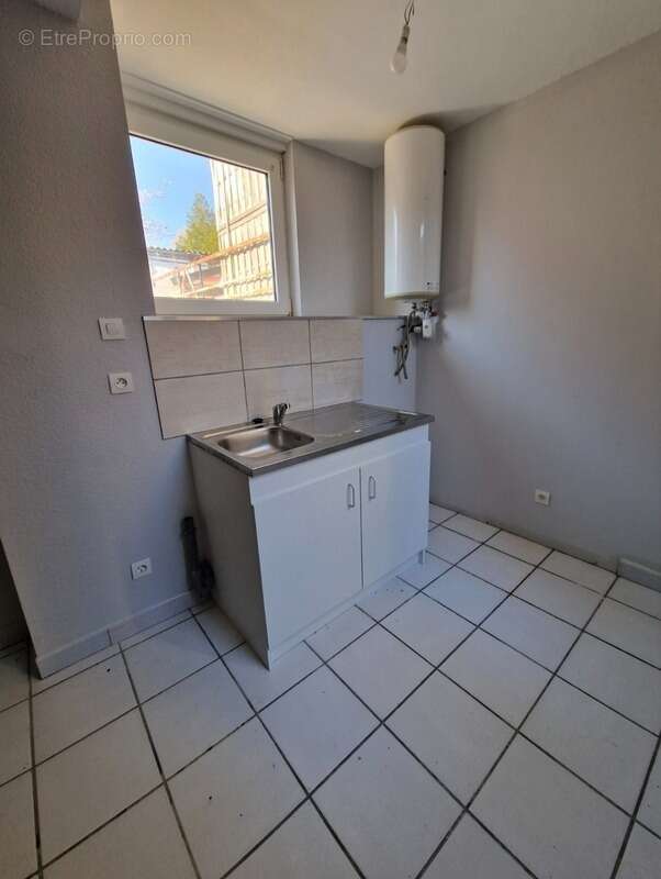 Appartement à CONTREXEVILLE