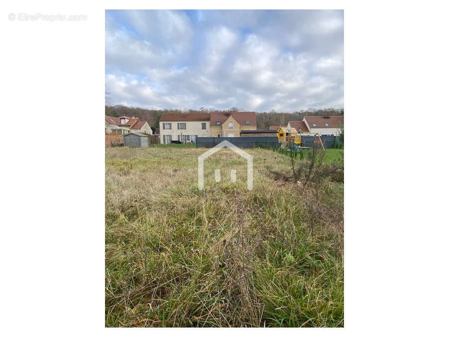 Terrain à BRIGNANCOURT