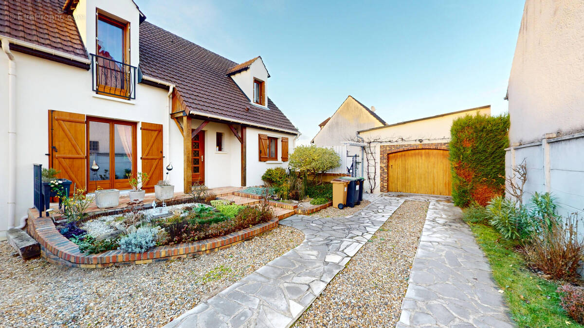 Maison à MONTIGNY-LES-CORMEILLES