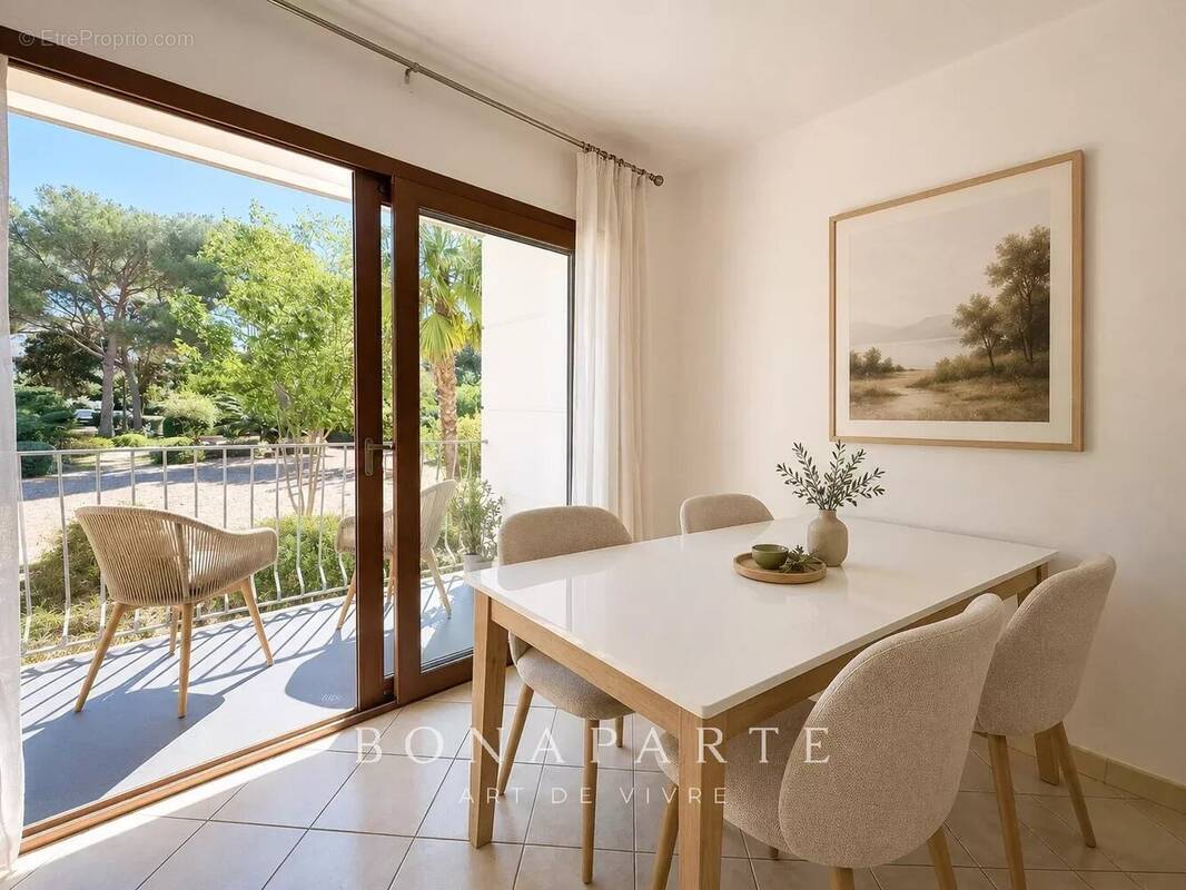 Appartement à SAINT-RAPHAEL