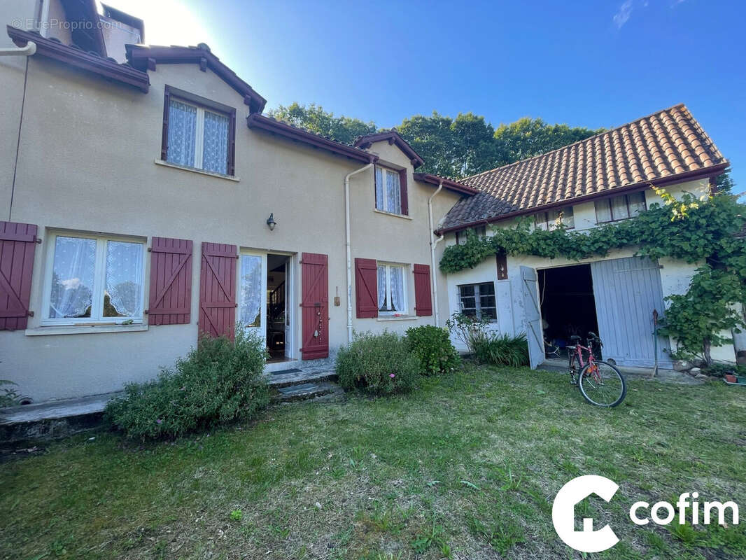 Maison 126 m² à Garlin  - photo 2