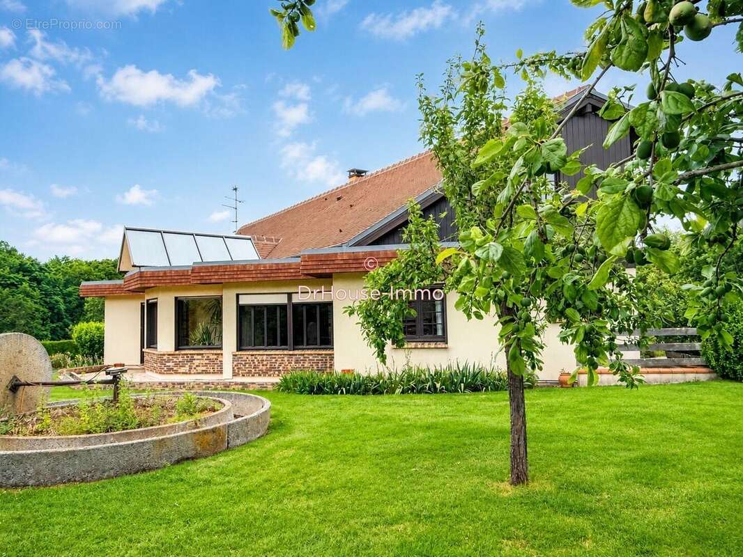 Maison à MAY-SUR-ORNE