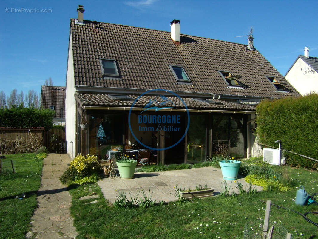 Maison à CHATENOY-EN-BRESSE