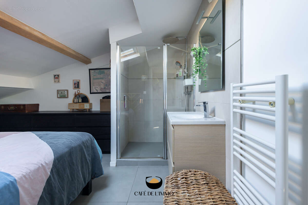 Appartement à MARSEILLE-12E