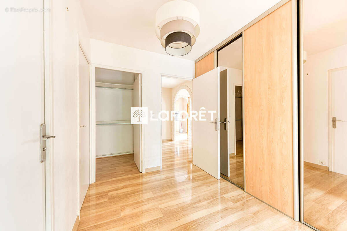 Appartement à PONTAULT-COMBAULT