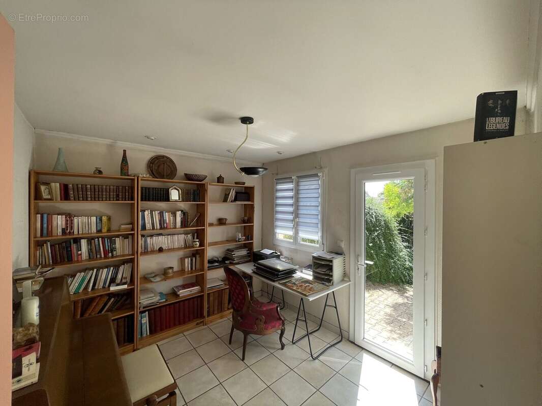Maison 111 m² à Romans-Sur-Isere  - photo 7
