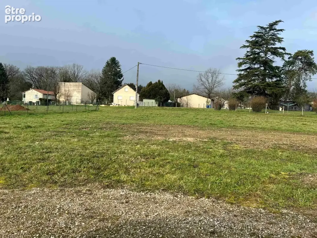 Terrain 883 m² à vendre à Pinsac (46200) - photo 1