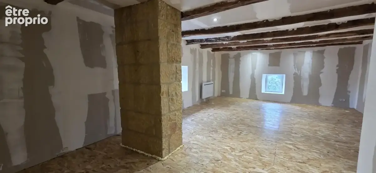 Maison familiale en pierre de 196 m² - petit failly– 4 chambres  – pièce de vie de 73 m² – près de 1 600 m² de foncier – grange  - photo 14