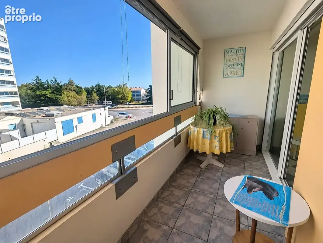 Saint Hilaire De Riez à 150 m de la mer, appartement T2 35.15 m2, avec parking et cave. - photo 2