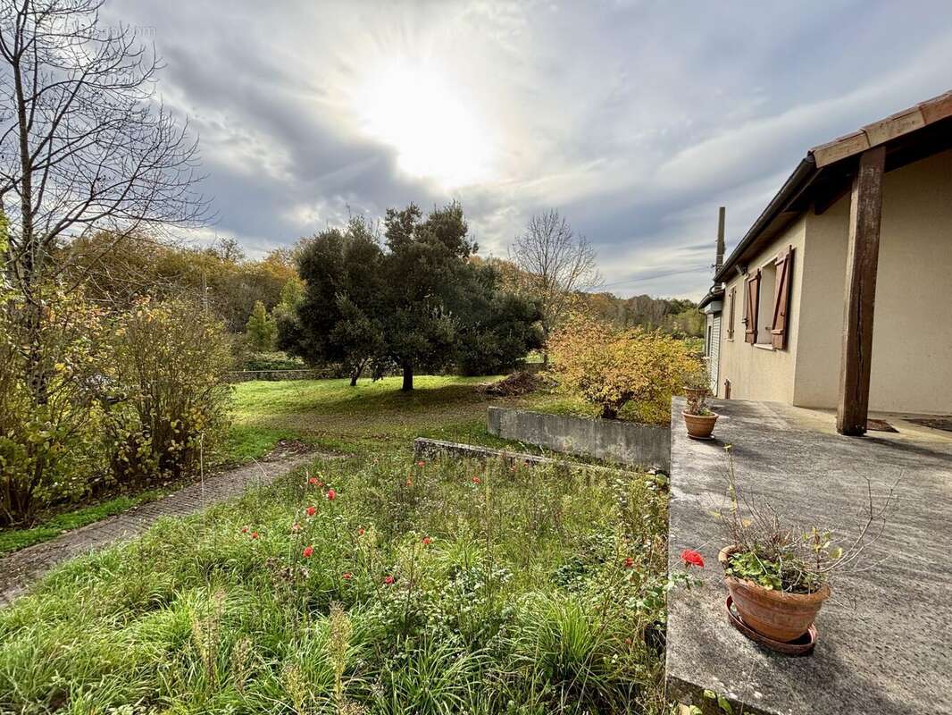 Maison à CEAUX-EN-COUHE