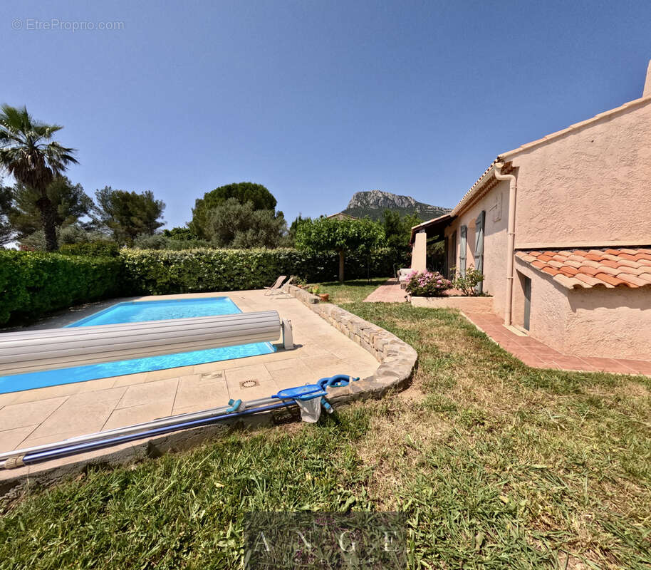 Maison à LA FARLEDE