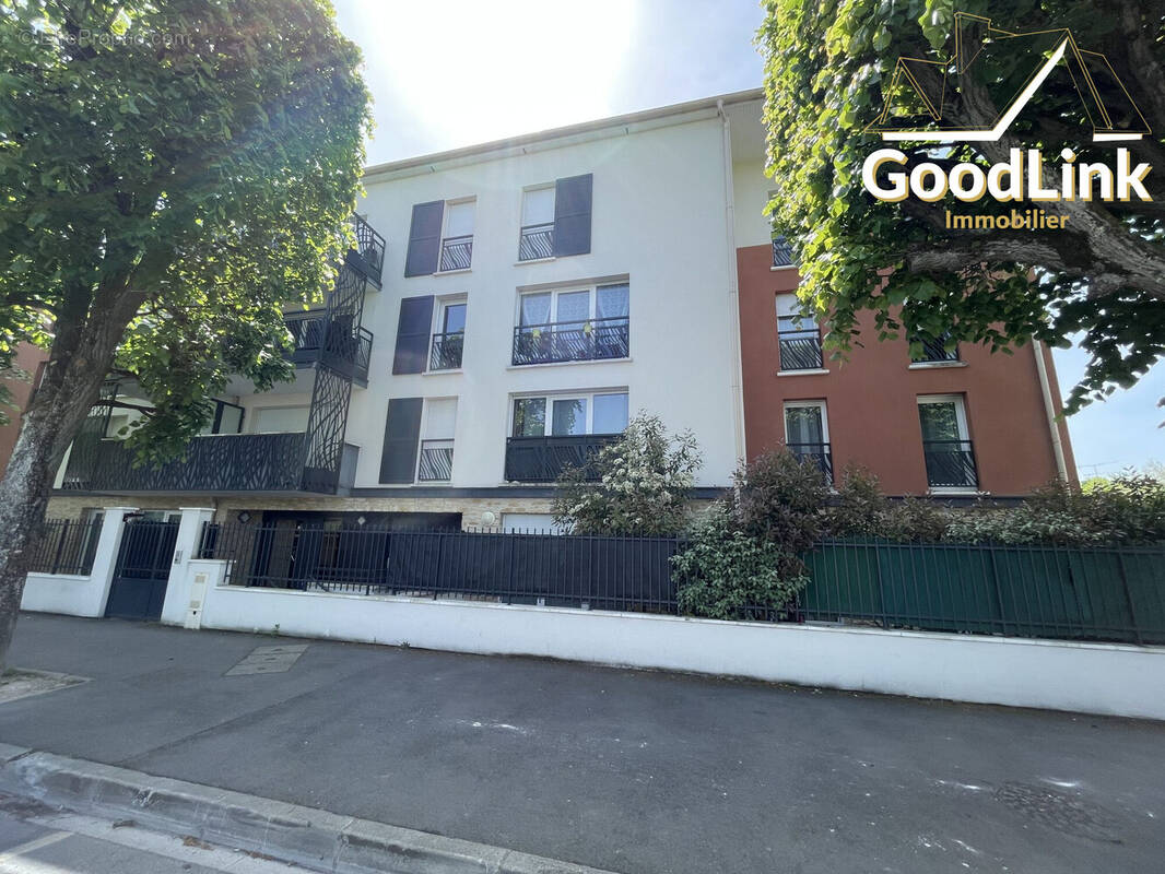 Appartement à SAINT-FARGEAU-PONTHIERRY