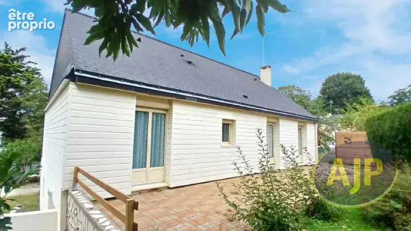 Plesse bourg - photo 2