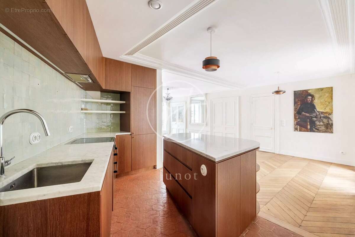 Appartement à PARIS-9E