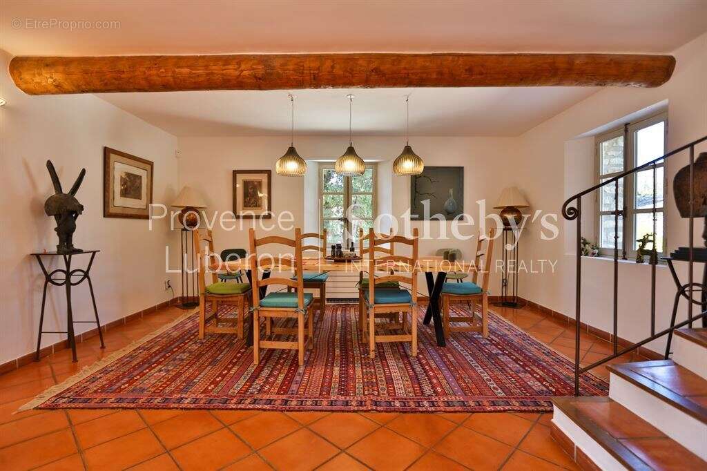 Maison à L&#039;ISLE-SUR-LA-SORGUE