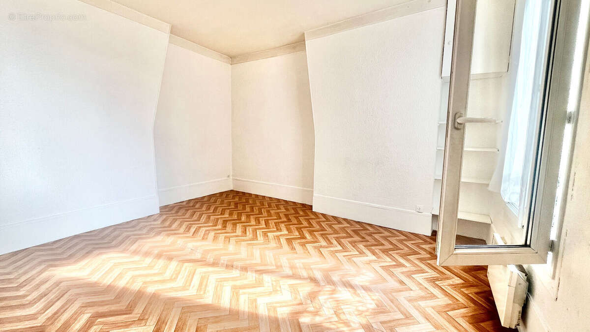 Appartement à PARIS-11E