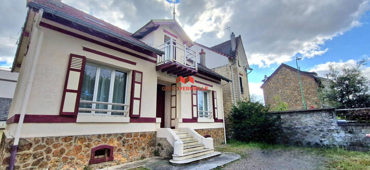 Maison à CONFLANS-SAINTE-HONORINE