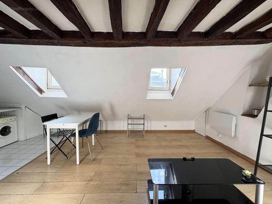 Appartement à PARIS-2E