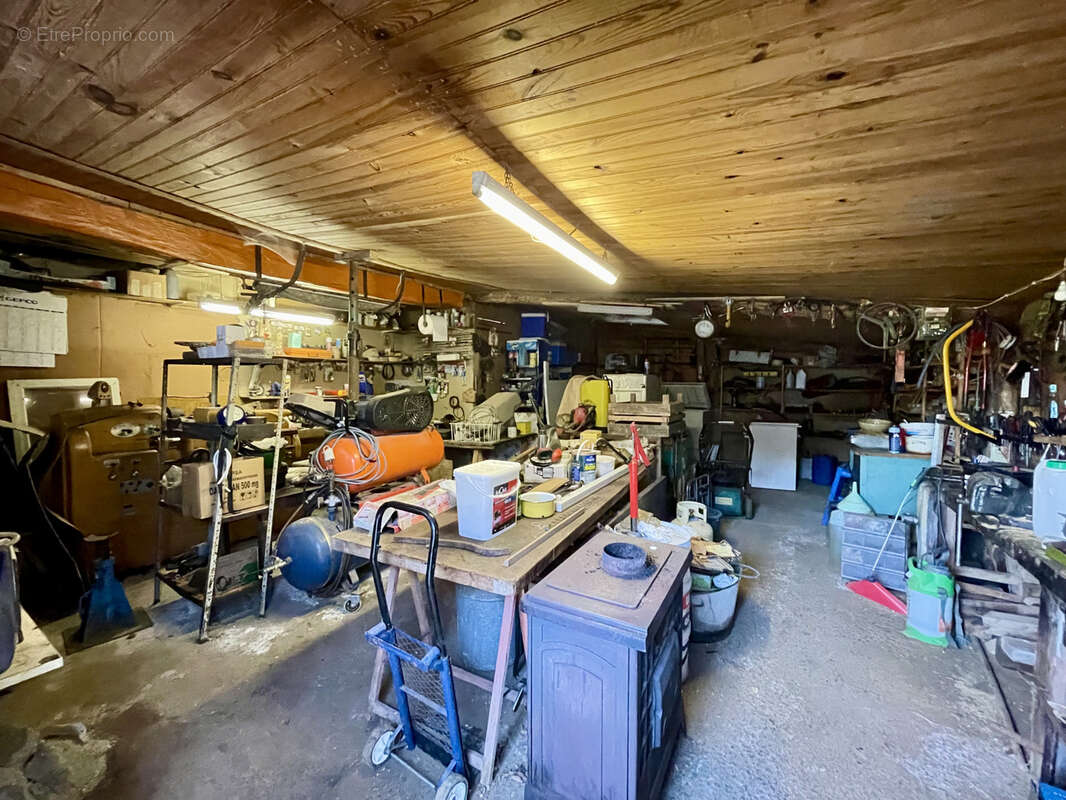 Maison à LA CHAPELLE-BATON