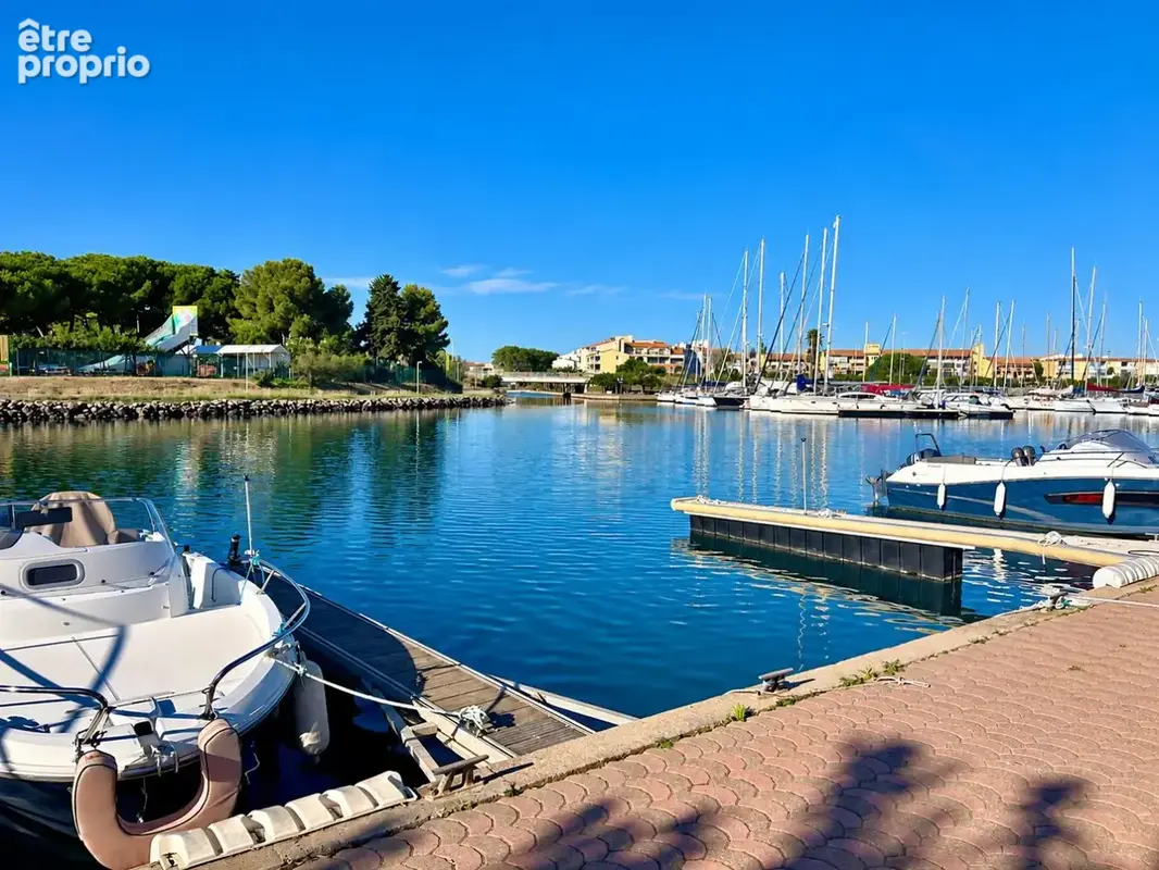 CAP D'AGDE  MARINA avec terrasse, Parking et poste d'Amarage. - photo 3