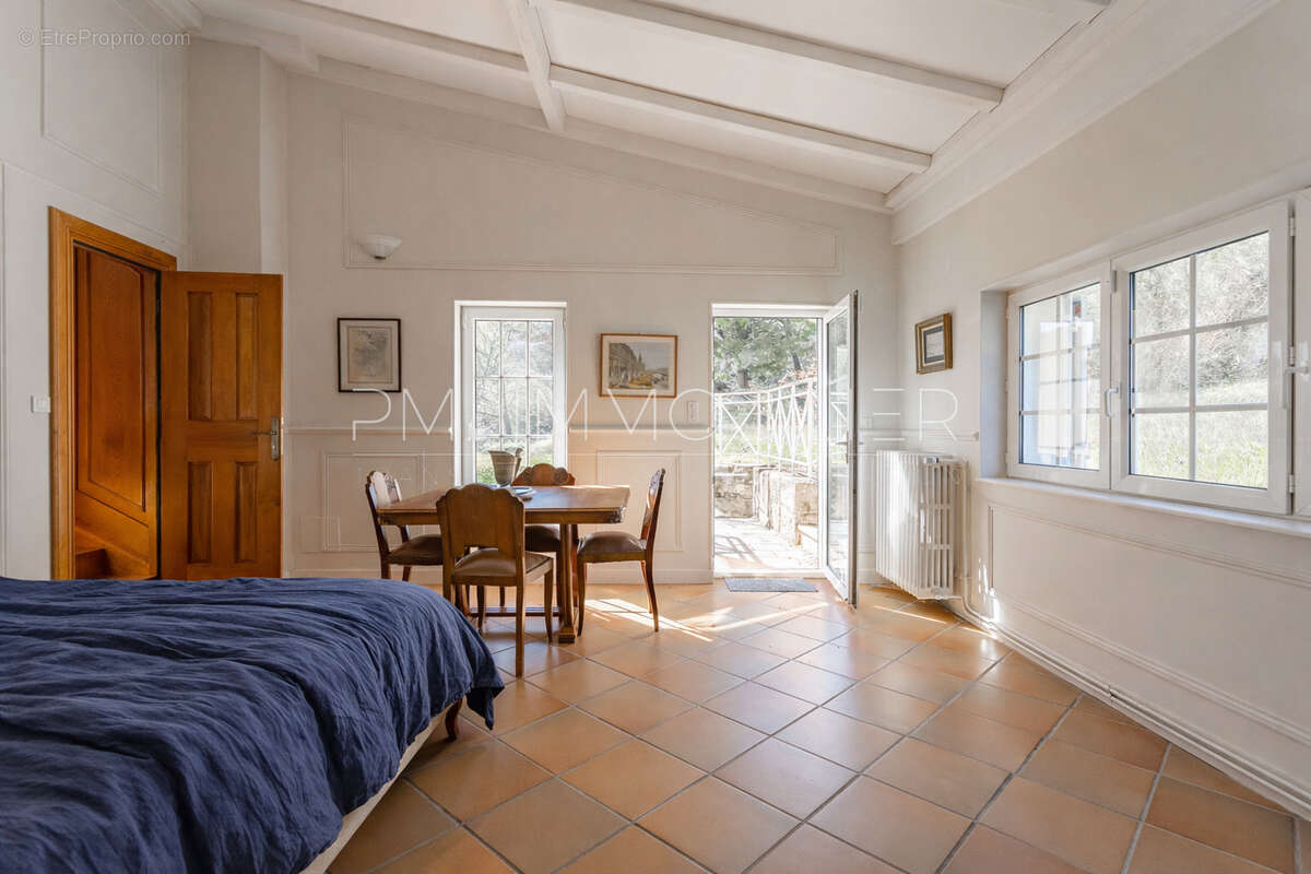 Maison à ANSOUIS