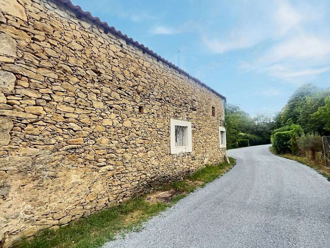 Authentique maison en pierre proche MONSEGUR - photo 2