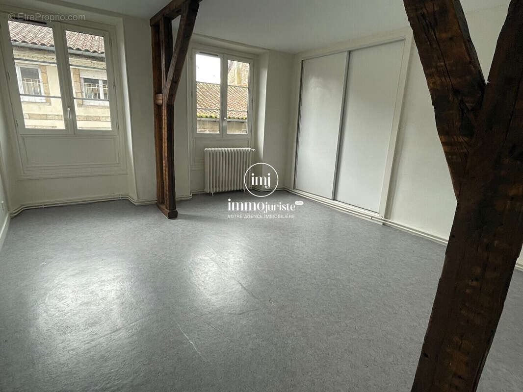 Appartement à SAINT-JUNIEN