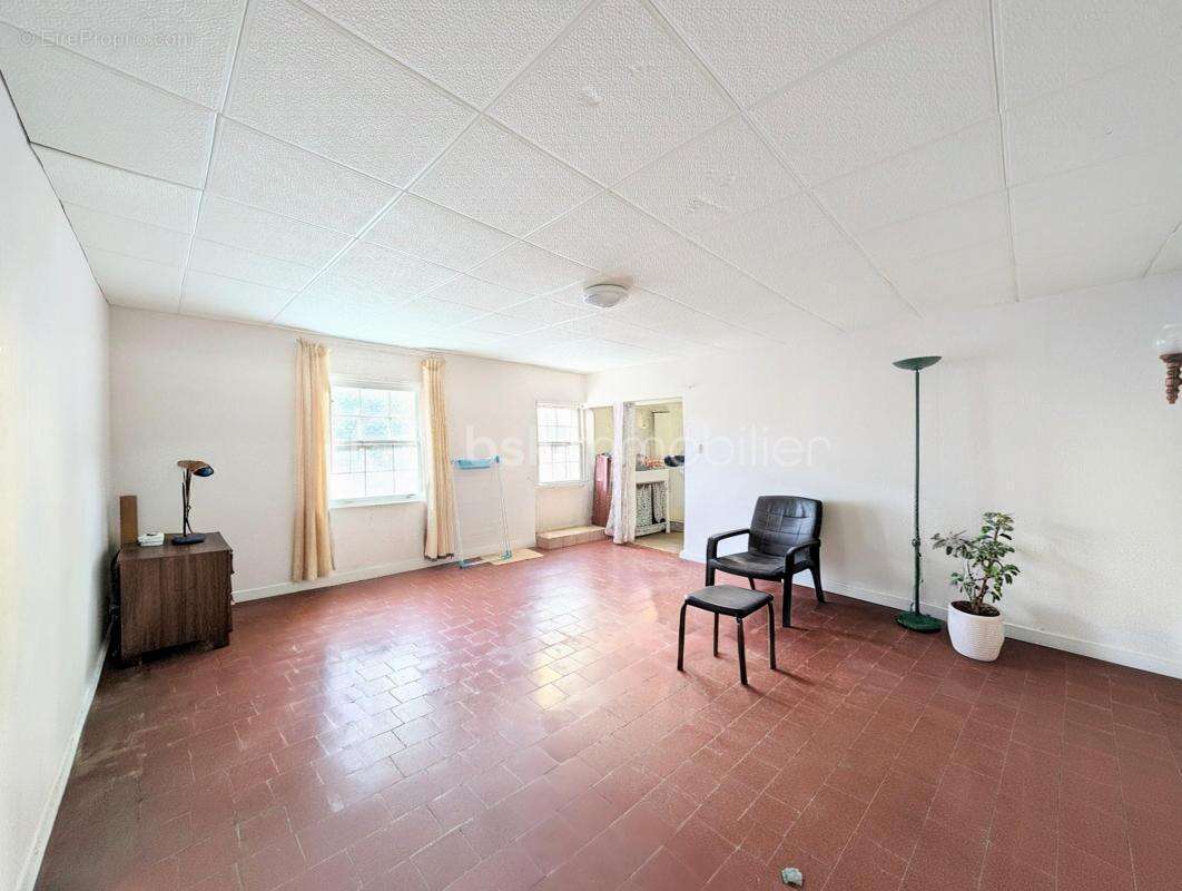 Maison à CHATEAU-RENARD