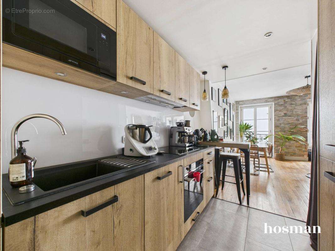 Appartement à PARIS-17E