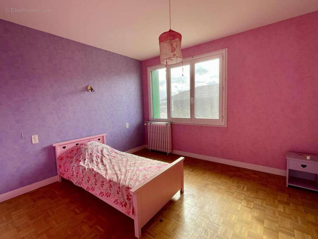 Maison 240 m² à Rimondeix  - photo 7