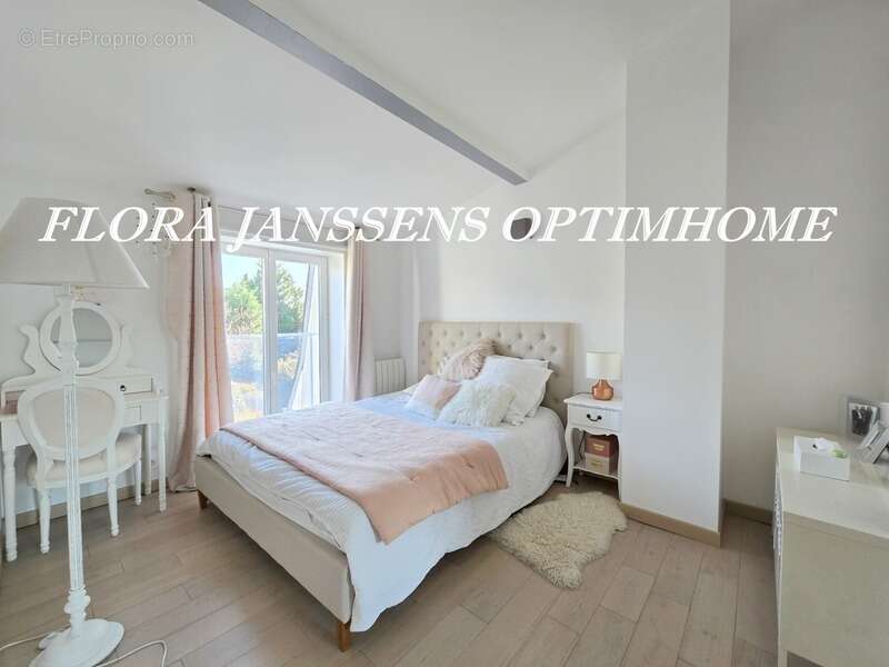 Maison à COLOMBES