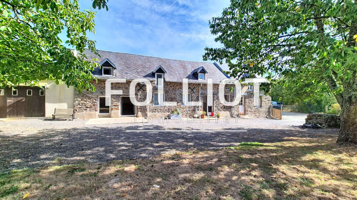 À vendre - Belle maison en pierre à Hudimesnil, à proximité de Bréhal - photo 2