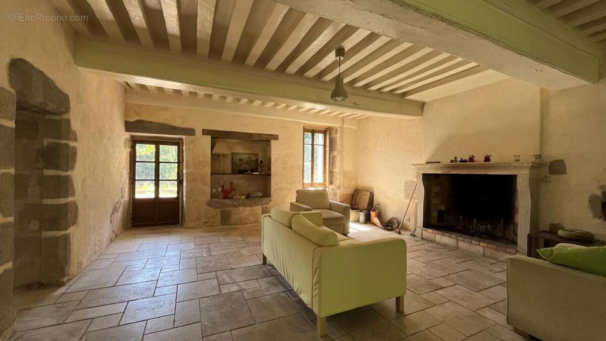 Maison à LAIZY