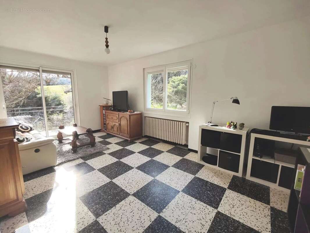 Maison à CHUYER