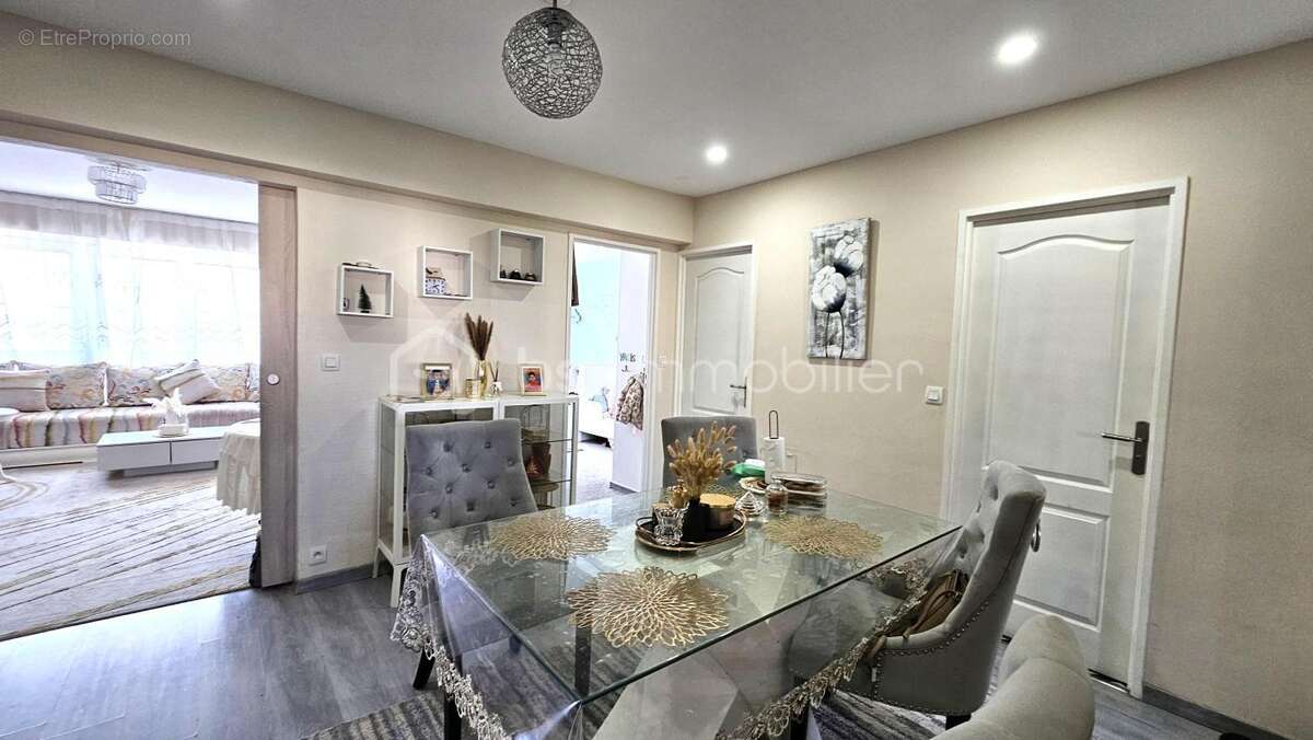 Appartement à FLEURY-LES-AUBRAIS