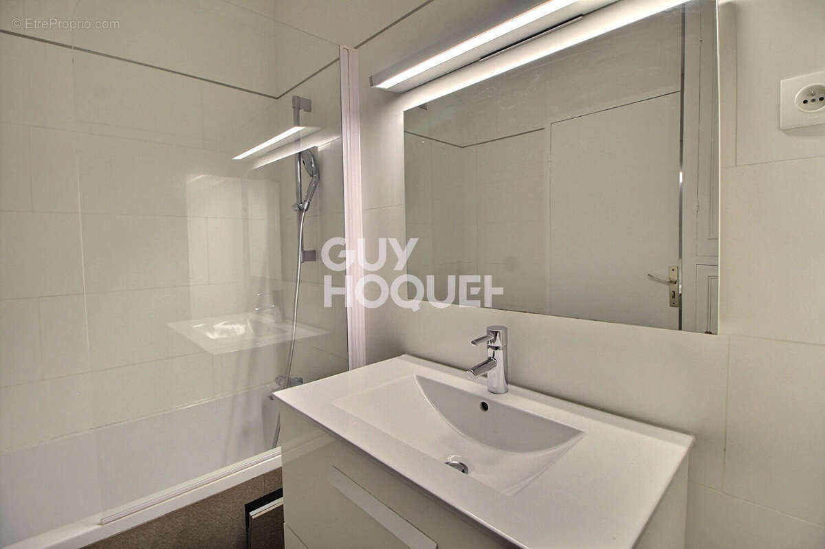 Appartement à VILLE-D'AVRAY