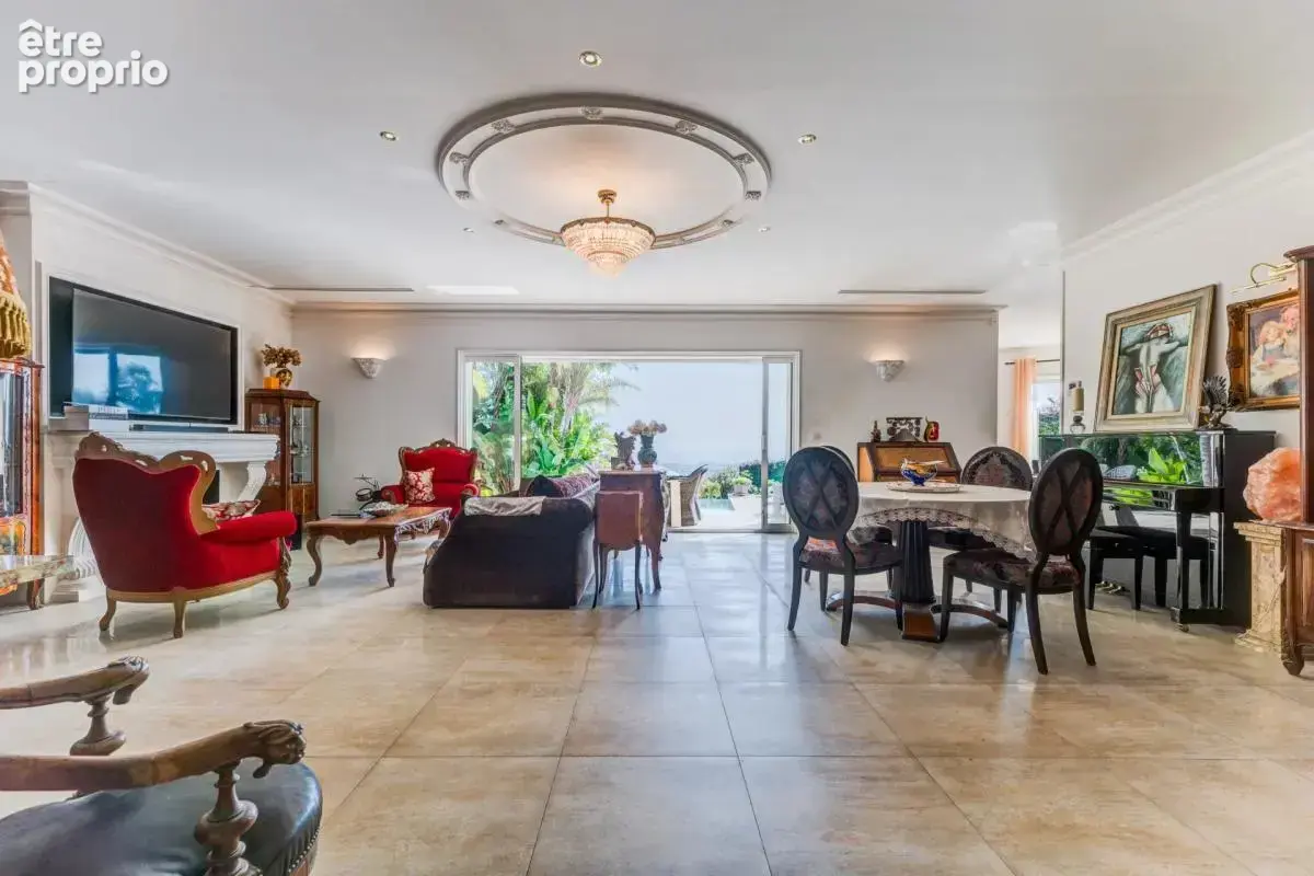 Nice Ouest – Villa d’exception de 303 m² avec vue mer panoramique, piscine à débordement et terrain de 3 000 m² - photo 6