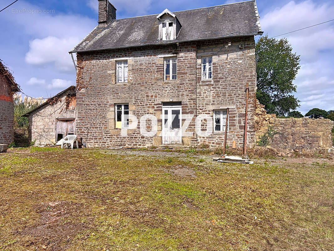 Maison à SAINT-JEAN-DES-CHAMPS