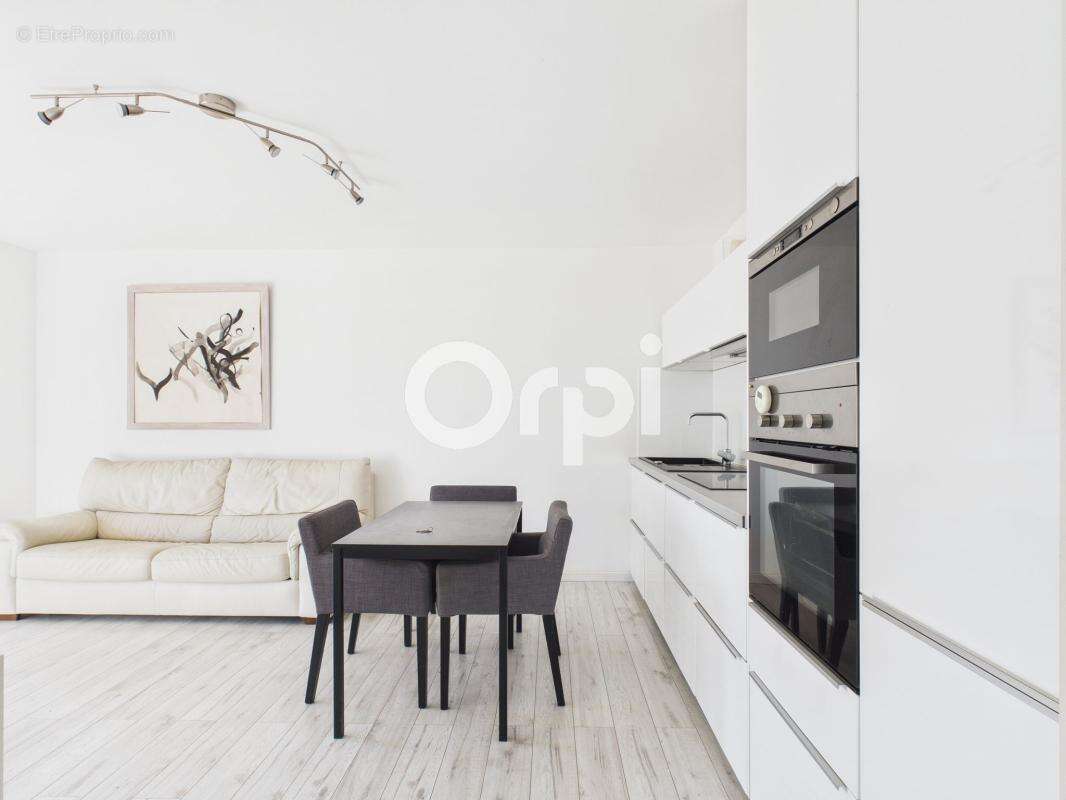 Appartement à MANDELIEU-LA-NAPOULE