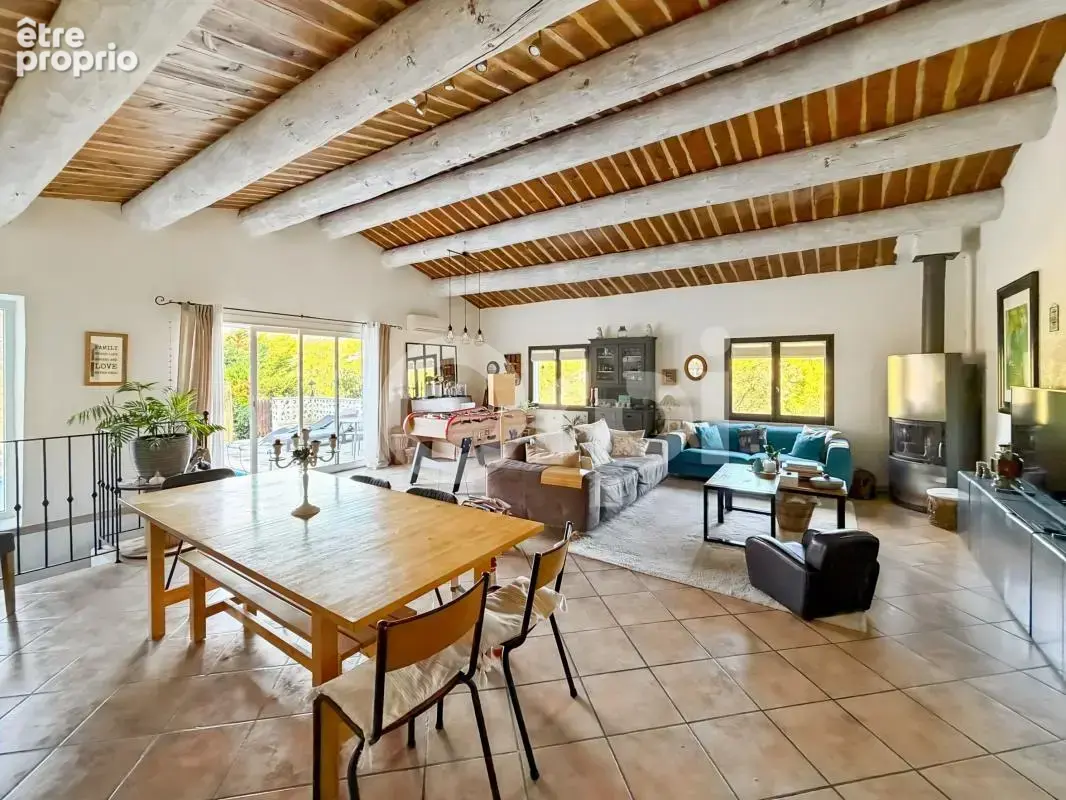 COUP DE COEUR – Maison familiale de 200 m² avec piscine, vue panoramique et T2 indépendant - photo 3